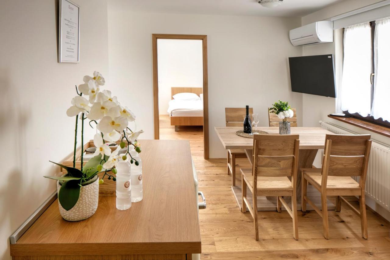 Guesthouse Turšič Vrhnika Exteriér fotografie